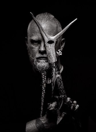 WARDRUNA - founder Einar Selvik to headline that Jorvik Viking Thing, part of the Jorvik Viking Centre Annual Festival - Femme Metal Webzine Nordic Witch, Nordic Traditions, Nordic Artwork, Green Serpent, Traditional Instruments, Viking Aesthetic, Frame Drums, Celtic Moon, Medieval Music