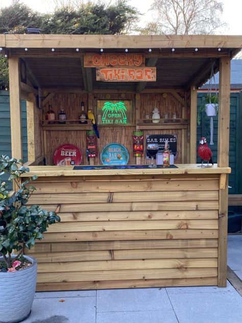 Pool Tiki Bar Ideas, Outdoor Bar With Tv, Pergola Bar, Beer Bar Ideas, Restaurant Plans, Tiki Pool, Bar Outdoor Design, Tiki Bars Diy, Garden Bar Shed