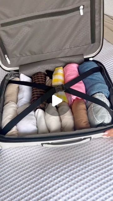 Folding Clothes To Travel, Folding Tips For Packing, How To Pack A Suitcase Without Wrinkles, How To Pack Clothes In A Suitcase, How To Pack Sweaters In A Suitcase, How To Fold Clothes To Save Space Travel, Folding Clothes To Save Space Travel, How To Pack A Suitcase To Save Room, How To Pack Luggage