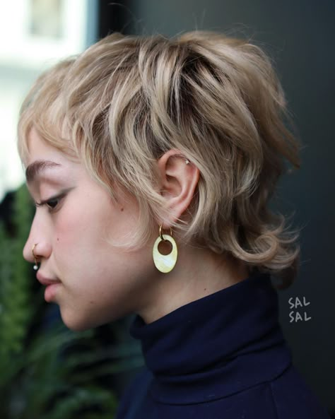 Messy Shag with Choppy Layering Low Maintenance Short Haircut, Kort Bob, Pixie Mullet, Mod Hair, Short Hair Inspo, Pixie Cut With Bangs, Short Hair Lengths, Long Pixie Cuts, Really Short Hair