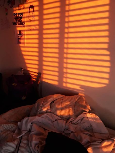 Sun Through Blinds, Orange Aesthetic House, Orange Lighting Room, Orange Home Aesthetic, Orange Study Aesthetic, Orange Harry Styles, Sunset Bedroom Aesthetic, Orange Room Aesthetic, Blinds Aesthetic