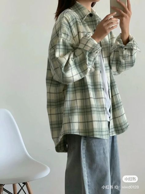 Overshirt Outfit Women, 대학생 스타일, Boyish Outfit, Boyish Outfits, Neat Casual Outfits, Cosy Outfit, Korean Casual Outfits, Baggy Clothes, Tomboy Style Outfits