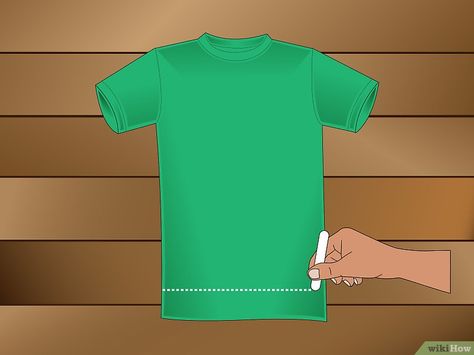 Decorating Clothes, Cut Tee Shirts, Sweatshirt Makeover, T Shirt Hacks, Fabric Paint Diy, Shirt Hacks, Embroidery Tips, Sewing Tutorials Clothes, Shirt Refashion