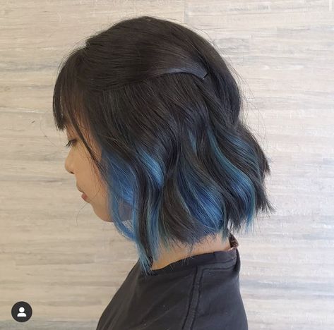 Short Dyed Hair Blue, Half Light Blue Half Dark Blue Hair, Short Hair Blue Tips, Brunette Hair With Blue Underneath, Short Brown And Blue Hair, Blue Tips Brown Hair, Dark Blue Ends Hair, Short Hair With Blue Underneath, Half Dyed Hair Underneath Short