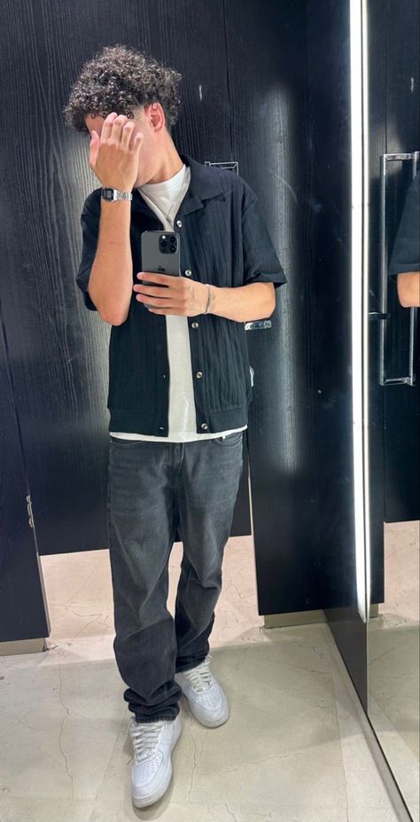 Men’s Zara Outfits, Outfit Streetwear Homme, Zara Fits Men, Outfit Ideas Men Streetwear Summer, Bitmoji Outfits Men, Zara Style Men, Baggy Jeans Men Outfit, White Boy Style, Zara Outfit Men