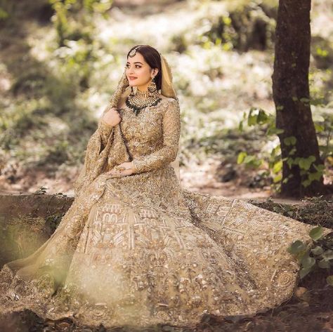 Pakistan Bridal Dress, Bridal Dress Indian, Makeup Campaign, Republic Womenswear, Pakistani Bridal Hairstyles, Pakistan Bridal, Dresses Photography, Wedding Dress Photography, Walima Dress