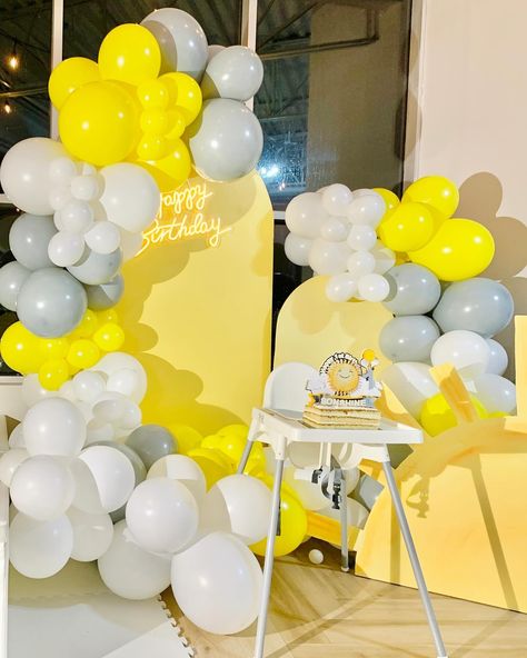 Happy 1st Birthday to a little ray of sunshine my nephew Courtland the 4th a.k.a little Court. This “Little Son-Shine” theme was made for you.☀️🩶🤍💛 Hope you all love this setup as much as we do!!! Please Like, Share, Comment! . . . . Lovelist: Full Setup + Concept & Styling: @feteicons Balloon Decor: @feteicons Backdrop Design: @feteicons Ball Pit: @feteicons Cake topper: @shimmerandpaper Venue: @thegeorgetownloft . . . #feteicons #mylittlesunshine #mylittlesunshineparty #littlesunshinebac... Shine Theme, Sunshine Party, Happy 1st Birthday, My Nephew, Ray Of Sunshine, Happy 1st Birthdays, Balloon Decor, Soft Play, Backdrop Design