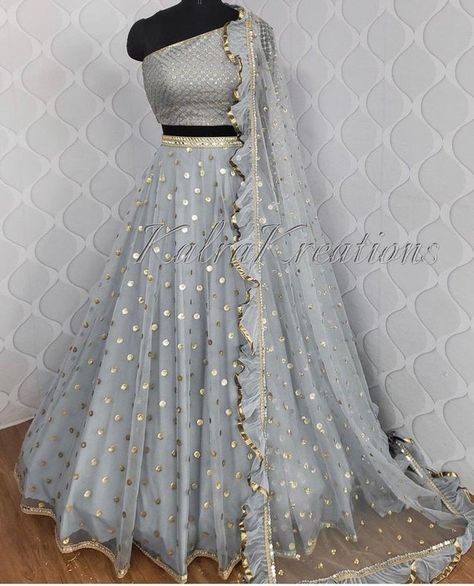 Lehanga Bridal, Wedding Bridesmaids Dress, Grey Lehenga, Kids Lehenga Choli, Pakistan Wedding, Lehenga Choli For Women, Bollywood Bridal, Choli For Women, Indian Lehenga Choli