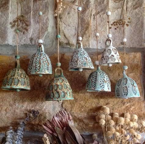 Ceramic Bell, Ceramic Texture, Rustic Pottery, Pottery Handbuilding, Backyard Pergola, Garden Pottery, Slab Pottery, Pottery Classes, Pottery Ceramics