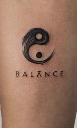 Ying Yang Tattoo Designs, Duality Tattoo Ideas, Tattoo Yin Yang, Unique Couple Tattoos, Ying Yang Art, Zen Tattoo, Hanuman Tattoo, Tattoo Website, Balance Tattoo