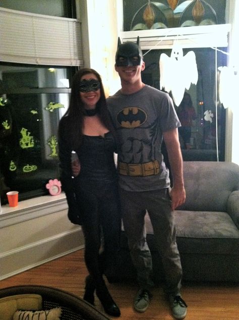 Victoria's a Shoe a Day: Couples Costume - Catwoman & Batman Batman And Catwoman Costume, Batman And Catwoman Costumes, 5k Costume, Catwoman Halloween Costume, Catwoman Batman, Catwoman Costume, Catwoman Cosplay, Batman Costumes, Batman Costume