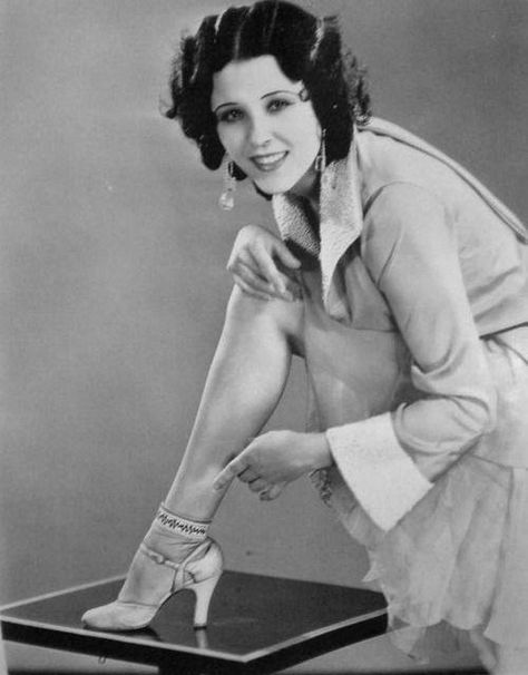 Raquel Torres, silent movie actress Raquel Torres, Polynesian Beauty, Flapper Girls, Duck Soup, Film Shot, Vintage Cinema, Marx Brothers, Mexican Actress, Mexican Women