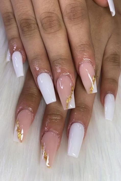 #whitenails #whitegelnails #whiteacrylicnails #whitemanicure #frenchmanicure #whiteombrenails #whiteglitternails #whiteflowernails #whitestripenails #whitedotnails #whitenailart #whitenailinspiration #whitenailstutorial #whitenailsideas Nail Design For Summer, White Tip Nail Designs, White Nail Design, White Summer Nails, White Nails With Gold, White Tip Nails, Tech Videos, Gold Nail Designs, Gold Nail Art