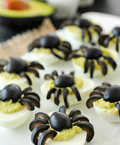 Halloween Deviled Eggs, Halloween Food Decorations, Halloween Treats To Make, Healthy Halloween Food, Halloween Snacks For Kids, Kids Halloween Food, Halloween Party Appetizers, Avocado Deviled Eggs, Halloween Food Appetizers