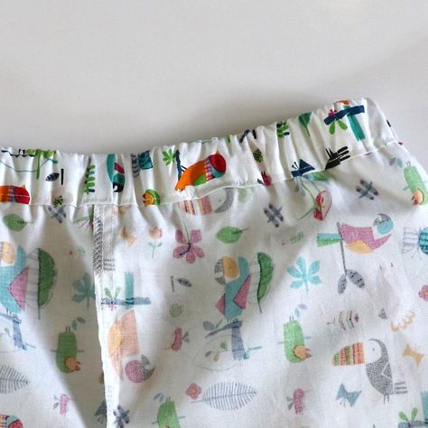 Baby Shorts Pattern Free, Toddler Shorts Pattern, Boy Shorts Pattern, Kids Pants Pattern, Baby Shorts Pattern, Shorts Pattern Free, Toddler Sewing Patterns, Boys Sewing Patterns, Shorts Pattern