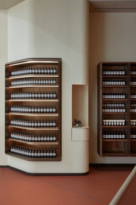 Aesop Store, Perfume Store, Candle Store, Retail Store Design, Retail Interior, Store Design Interior, Store Interior, Retail Space, Display Design