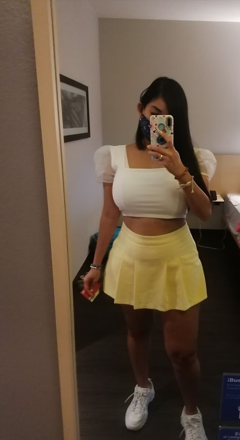 Yellow tennis skirt with white crop top Yellow Tennis Skirt, Tiktok Outfits, Skirt White, White Crop, Tennis Skirt, White Crop Top, White Skirts, Cheer Skirts, Tennis