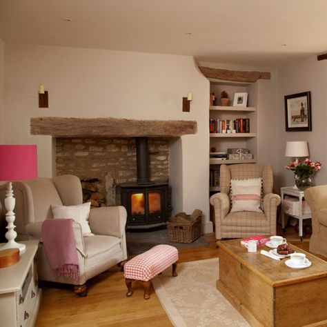 Living room | Country cottage | PHOTO GALLERY | Ideal Home | Housetohome Rustic Cottage Living Room, Cosy Cottage Living Room, Manti Temple, Country Cottage Living Room, Cottage Lounge, Country Cottage Living, Southwestern Art, Country Cottage Decor, Cosy Living