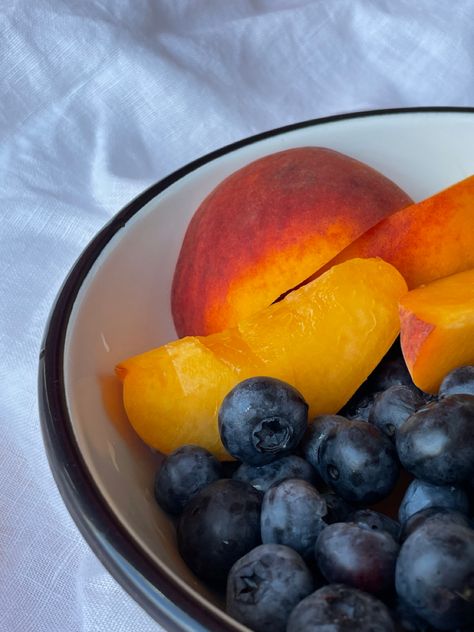 #fruits #aesthetic #peaches #blueberries #linen #summerstyle #summervibes Cobbler Aesthetic, Peach And Blueberry Cobbler, Fruits Aesthetic, Blueberry Cobbler, Cobbler, Blueberries, Peaches, Summer Vibes, Chef