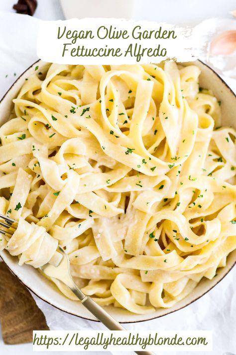 Vegetarian Fettuccine Alfredo, Vegan Fettuccine, Vegan Fettuccine Alfredo, Vegan Alfredo Sauce, Vegan Italian Recipes, Vegan Pasta Dish, Vegan Alfredo, Vegan Queso, Vegan Entrees