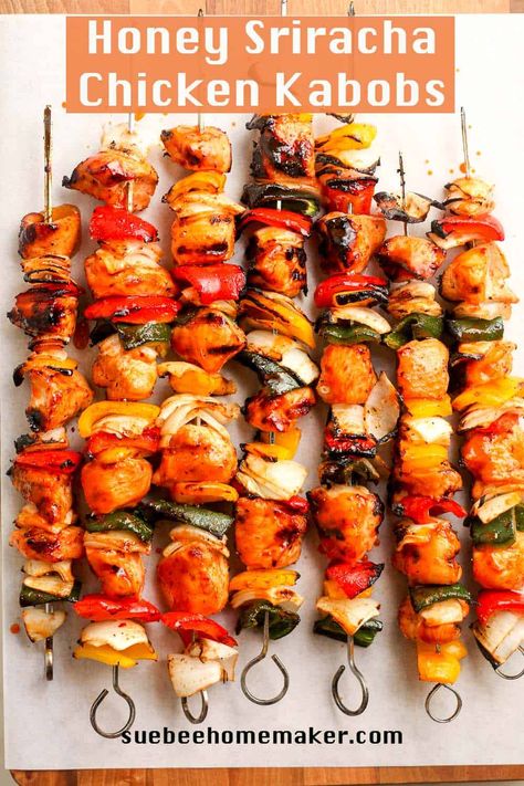 Honey Sriracha Chicken Kabobs are THE perfect summer grilling recipe. Healthy, easy to prepare, and a wonderful sweet-and-spicy flavor. Spicy Chicken Kabobs, Chicken On Skewers Kabob Recipes, Recipes With Sriracha, Siracha Chicken Recipes, Veggie Kabob Marinade, Chicken Kabobs On The Grill, Shishkabob Chicken Marinade, Yummy Honey Chicken Kabobs, Sweet Chili Sauce Chicken