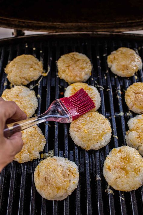 Khao Jee grilled sticky rice patties with eggs are a delicious Thai and Lao dish made of sticky rice patties. The dish is easy to prepare and can be enjoyed as a snack or an appetizer. It's a perfect recipe to make using your leftover sticky rice. #khaojee #stickyricepatties #grilledstickyrice #stickyricerecipe #thaigrilledstickyrice #kaojeerecipe #laogrilledstickyrice Rice Patties, Thai Dipping Sauce, Glutinous Rice, Sticky Rice, Egg Wash, Dipping Sauce, Small Bowls, Appetizer, Food To Make