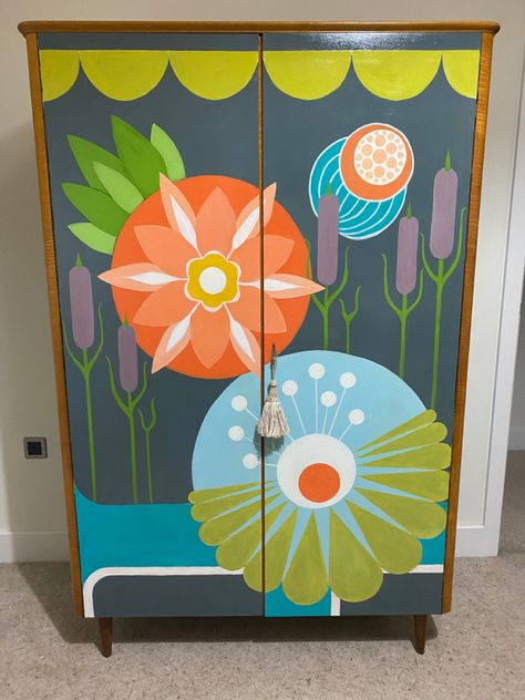 Fun painted wardrobe real statement piece Painted Cupboard Ideas, Wardrobe Painting Ideas, Wardrobe Painting Ideas Diy, Cupboard Painting, Artsy Furniture, Creating A Capsule Wardrobe, Cupboard Paint, Wardrobe Revamp, Painted Wardrobe