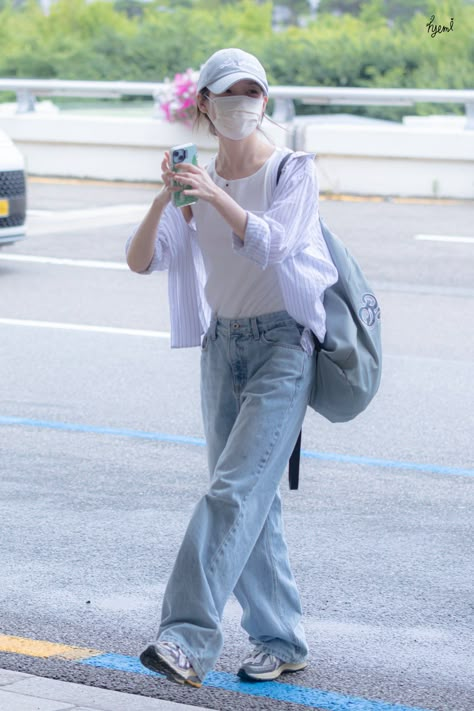 Iu Casual Outfit, Iu Casual, Oversize Outfit, Outfit Korean Style, Lee Jieun, Outfit Korean, Korean Casual Outfits, Ootd Inspo, Iu Fashion