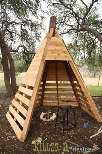 Cedar Play Teepee: A How-To Dog Shade Ideas Backyards, Pallet Teepee, Teepee Tutorial, Chicken Backyard, Goat Playground, Play Teepee, Diy Teepee, Dog Shelter, Build A Playhouse