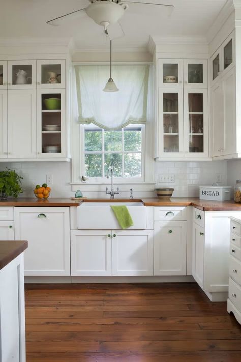 21 Most Attractive White Shaker Kitchen Cabinets Ideas for Your Home Improvement – JimenezPhoto Glass Kitchen Cabinet, Glass Kitchen Cabinet Doors, White Shaker Kitchen Cabinets, Classic Kitchen Design, White Shaker Kitchen, Butcher Block Counter, White Shaker Cabinets, Shaker Kitchen Cabinets, Flat Panel Cabinets