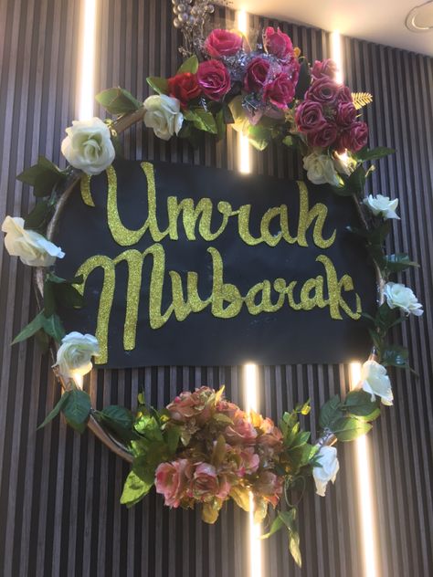 Umrah mubarak decoration Umrah Decoration Ideas, Umrah Mubarak Decorations, Nikah Decor, Umrah Mubarak, Hajj Mubarak, Ring Decoration, Islamic Art Canvas, Couple Wedding Dress, Assalamualaikum Image