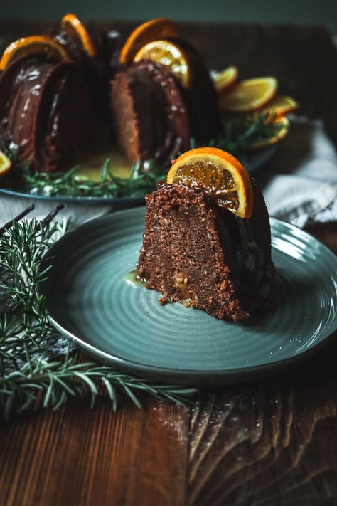 This is my favorite chocolate dessert recipe for fudgy chocolate orange bundt cake with a decadent orange flavored caramel sauce. The Bundt Cake is easy to make and bursts with flavors because of the added orange jam. #chocolatedessertideas #chocolatecakerecipes #easychocolatecake #chocolatebundtcake #easybundtcake #homemadecaramelsauce Orange Chocolate Bundt Cake, Mexican Hot Chocolate Bundt Cake, Chocolate Orange Bundt Cake, Chocolate And Orange Desserts, Chocolate Orange Bundt Cake Recipe, Birthday Bundt Cake, Chocolate Orange Desserts, Orange Chocolate Cake Recipe, Jaffa Cake Recipe