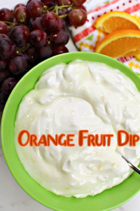 Creamy orange fruit dip made with vanilla yogurt, orange juice and whipped cream. Super simple to make and get be whipped up in 5 minutes. Great fruit dip recipe. Orange Fruit Dip, Salad Display, Cream Cheese Fruit Dip Recipe, Healthy Fruit Dip, Easy Fruit Dip, Cream Cheese Fruit Dip, Fruit Dips, Orange Cream Cheese, Sour Cream Dip