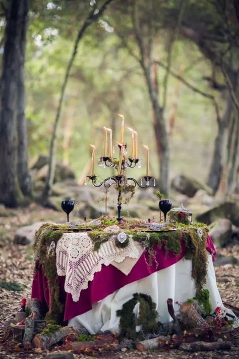 11 Subtly Spooky Halloween Wedding Ideas - Brit + Co Thanksgiving Decorations Outdoor, Halloween Chic, Adult Party Themes, Long Sleeve Wedding Gowns, Forest Party, Enchanted Forest Wedding, Chic Halloween, Fairy Wedding, Dark Romantic