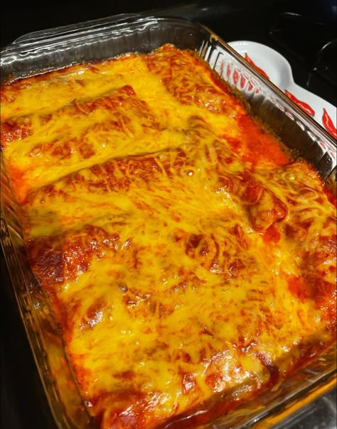 New Mexico Hatch Red Chile Beef Enchiladas - Easy DIY Recipes New Mexico Enchiladas, Beef Enchiladas With Red Sauce Easy, Red Chili Beef Enchiladas, Red Chile Chicken Enchiladas, Red Chili Enchiladas, Red Cheese Enchiladas, New Mexican Enchiladas Red Chili, Hatch Green Chili Beef Enchiladas, Beef Enchiladas With Red Sauce