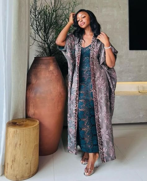 Damask Bubu Gown, Gown Styles For Ladies, Bubu Gown, Boubou Styles For Women, Bubu Gown Styles, Long African Dresses, Kaftan Designs, African Print Dress Ankara, Chic Dress Classy