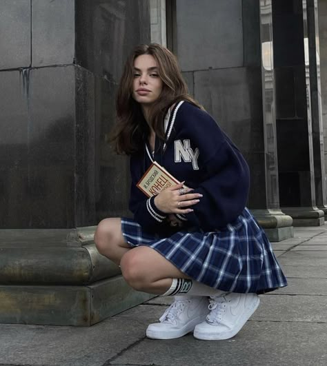 Astrid Clifford, Cruel King, Tartan Mini Skirt, Royal Elite, School Uniform Fashion, Looks Party, Estilo Preppy, Aesthetic Women, Looks Style