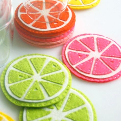 Citrus Coasters, Summer Sewing Projects, Diy Stocking Stuffers, Purl Bee, Diy Stockings, Felt Coasters, Crafts Sewing Patterns, Summer Sewing, Diy Coasters