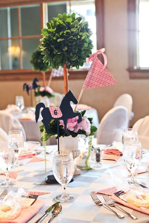 Derby Bridal Shower Ideas, Kentucky Derby Bridal Shower Ideas, Kentucky Derby Shower Bridal, Kentucky Derby Centerpieces, Kentucky Derby Birthday, Kentucky Derby Party Ideas Decoration, Kentucky Derby Decorations, Kentucky Derby Party Outfit, Kentucky Derby Party Games