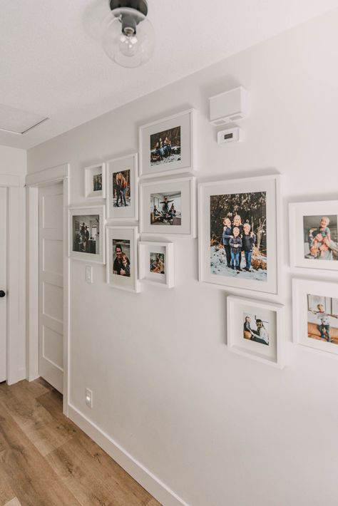 Photo Display Ideas, Hallway Wall Decor Ideas, Family Photo Gallery Wall, Hallway Pictures, Family Pictures On Wall, Family Gallery Wall, Hallway Makeover, Stylish Wall Decor, Family Photo Wall