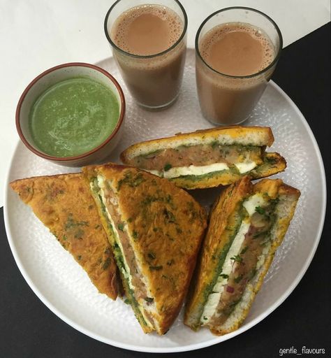 Breakfast Ideas Indian, Chai Breakfast, Indian Fast Food, Variety Food, Healthy Food Menu, Naan Recipe, Fav Food, Tastemade Recipes, Indian Cooking Recipes