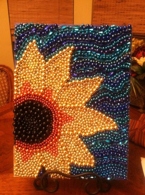 Crafts With Beads, Seed Bead Art, Seed Art, Beautiful Crafts, Perler Ideas, Bead Embroidery Patterns, Dot Art Painting, Mandala Design Art, Mandala Painting