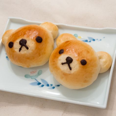 JapanCandyBox.com ❤ Japanese Candy Subscription Box Custard Buns, Food Art For Kids, Bento Recipes, Cute Snacks, Japanese Candy, Bread Bun, Edible Food, Baking Gifts, Kawaii Food