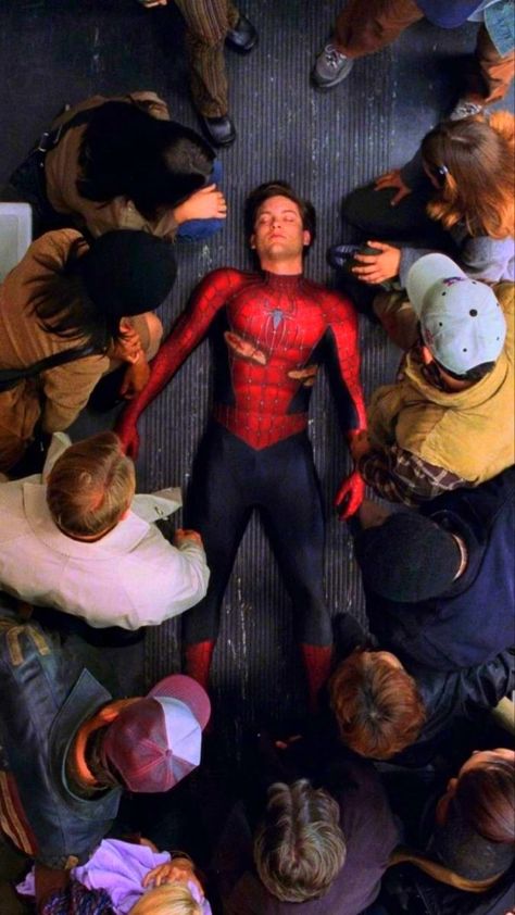 Tobey Maguire Spiderman, Daily Bugle, Spider Man Movie, The Watcher, Image Spiderman, Spiderman Theme, Tobey Maguire, Spiderman Movie, Image Film