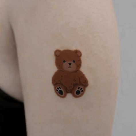 Tedy Tattoo, Brown Bear Tattoo, Cute Bear Tattoo, Gummy Bear Tattoo, Ghost Bear, Browning Tattoo, Behind Ear Tattoos, Health Tattoo, Ear Tattoos