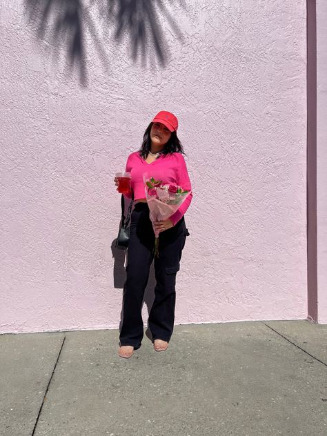 Valentines day out outfit Cargo Pants And Sandals, Black Cargo Pants, Black Cargo, Pink Long Sleeve, Bright Pink, Cargo Pants, Valentines Day, Casual Outfits, Valentines