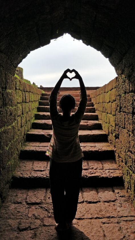 Mirajan fort Gokarna Fort Photography Couple Poses, Fort Poses Ideas, Poses In Fort, Gokarna Aesthetic, Coorg Photography Poses, Rajasthan Poses, Matheran Photography, Gokarna Photography, Fort Poses