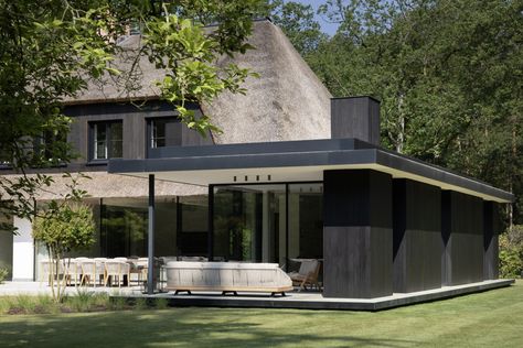 Residence EB | Mieke Van Herck architects Double Staircase, Rural Architecture, Thatched House, Facade Cladding, Modern Extension, Rural House, Thatched Roof, House Roof, Modern Minimalism