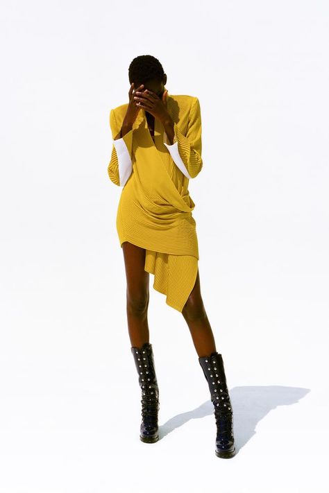 Fashion Trend Report, Night Street, Fashion Week Trends, Resort Fashion, Resort 2020, Barbara Bui, Couture Week, Mellow Yellow, Fashion Show Collection