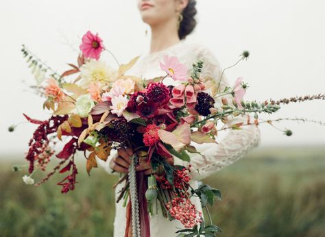 Dark Bouquet, Unique Bouquets, Moody Autumn, Berry Wedding, Autumnal Wedding, Dark Florals, Bridal Editorial, Bridal Bouquet Fall, Scotland Wedding